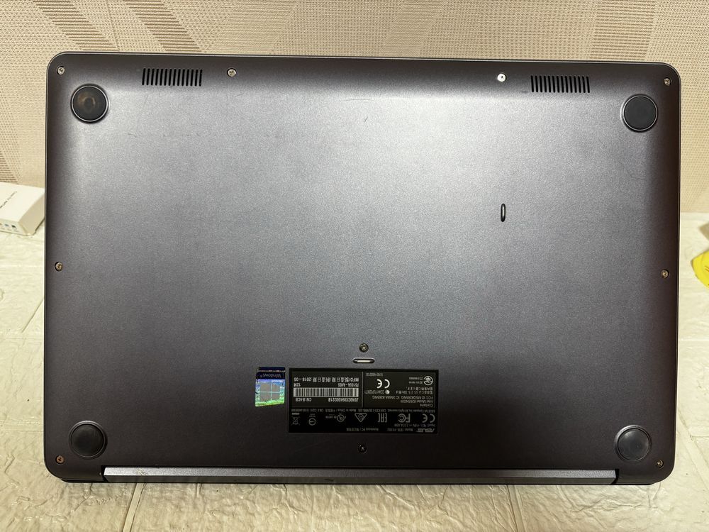 Потужний ноутбук Asus VivoBook F510U 15,6" FHD IPS i5-8250u/16/128+500