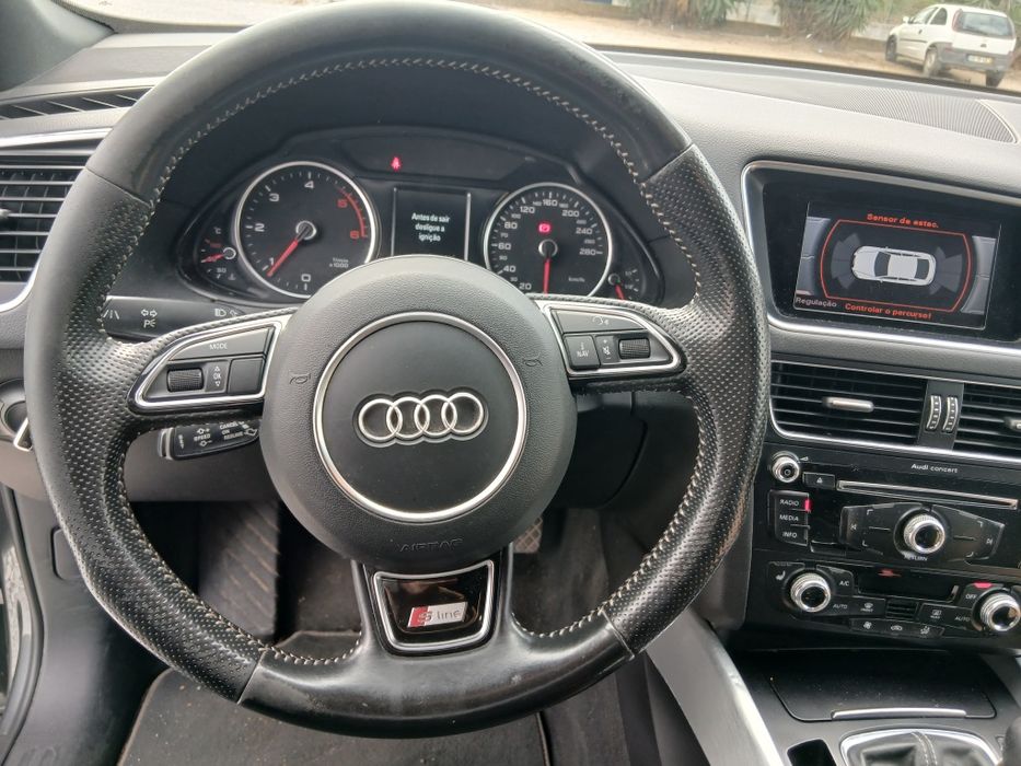 Audi Q5 2.0 S LINE