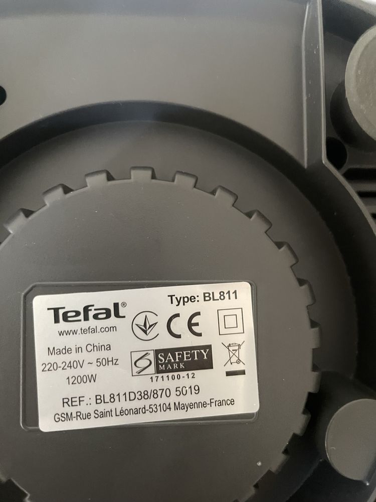 Blender kielichowy TEFAL Perfect Mix BL811