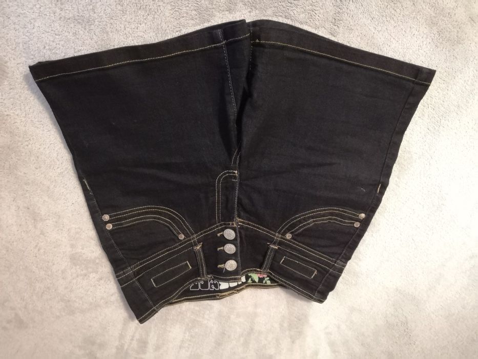 Krótkie spodenki. Ciemny Jeans. Szorty.
