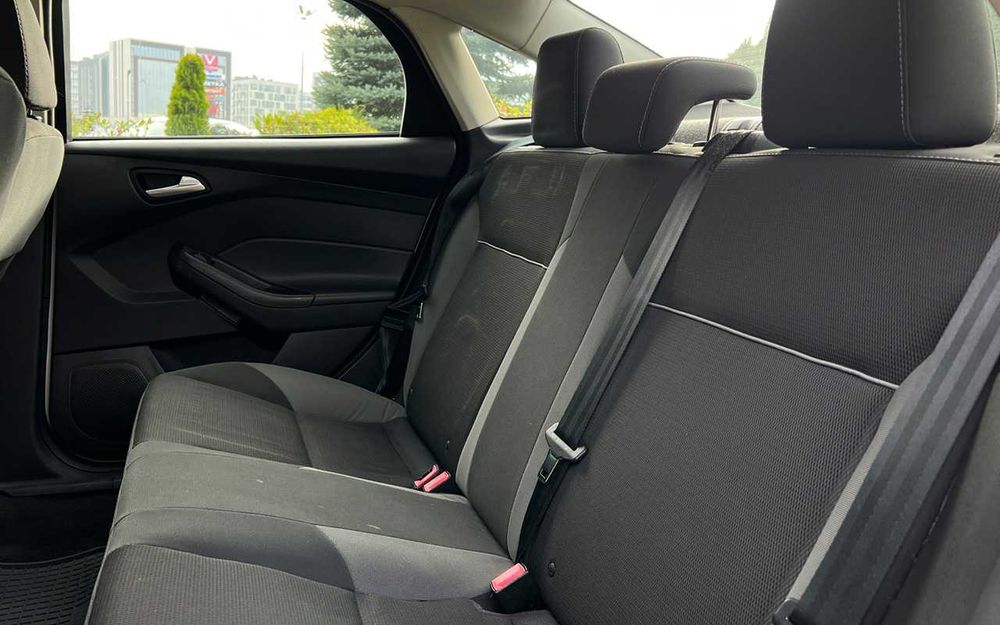 Ford Focus  2012