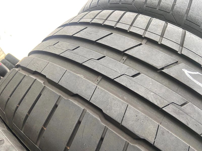 285/30/22 Hankook Ventus S1 Evo3_6mm_2szt_(238)