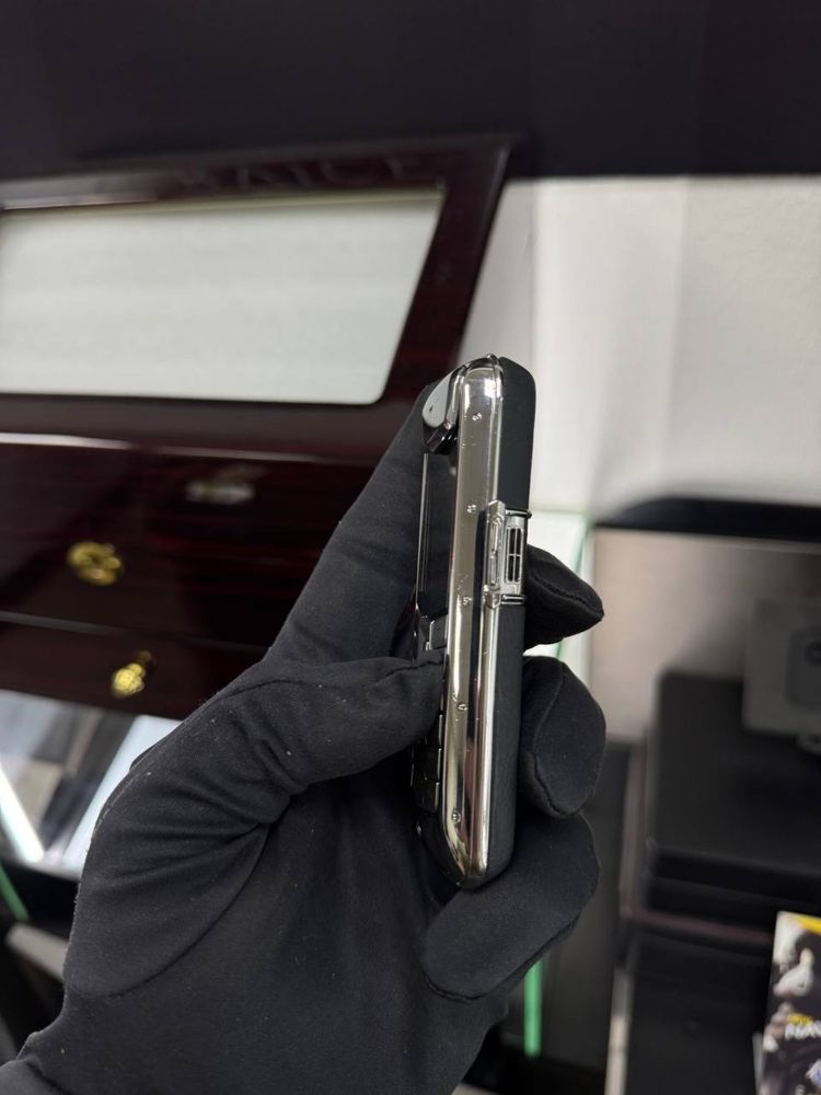 Vertu Constellation