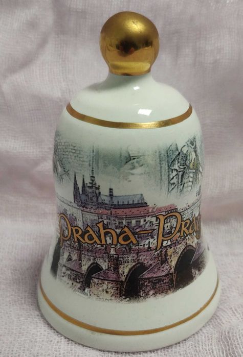 Статуэтки , солонки