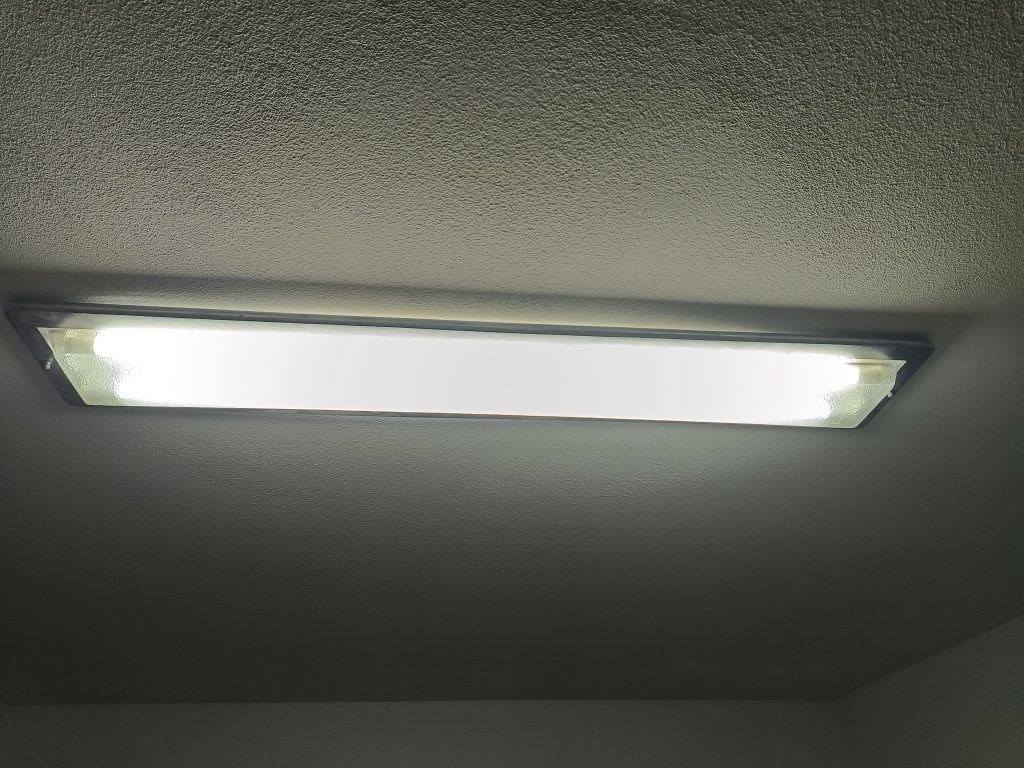 Candeeiro de tecto para cozinha