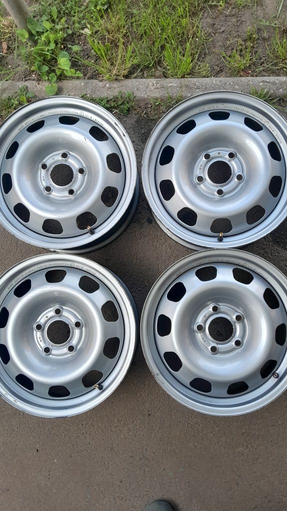 Диски  Рено-Дастер R16 5x114.3 діа 66.1