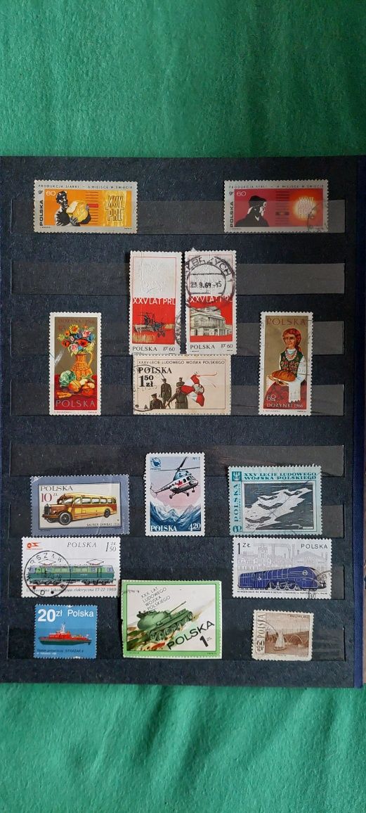 Bardzo stare znaczki Polskie w klaserze ponad 330szt.
