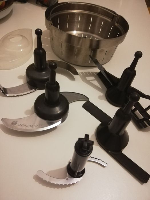 Robot de Cozinha “Moulinex Cuisine Companion” – excelente estado