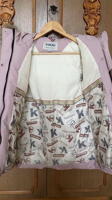 Зимовий плащ в ідеальному стані 122 см