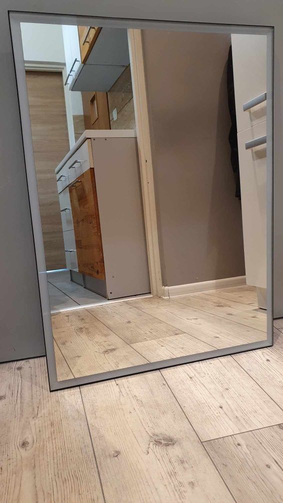 Lustro ścienne łazienkowe z podświetleniem LED 60x80 Atrakcyjna cena!