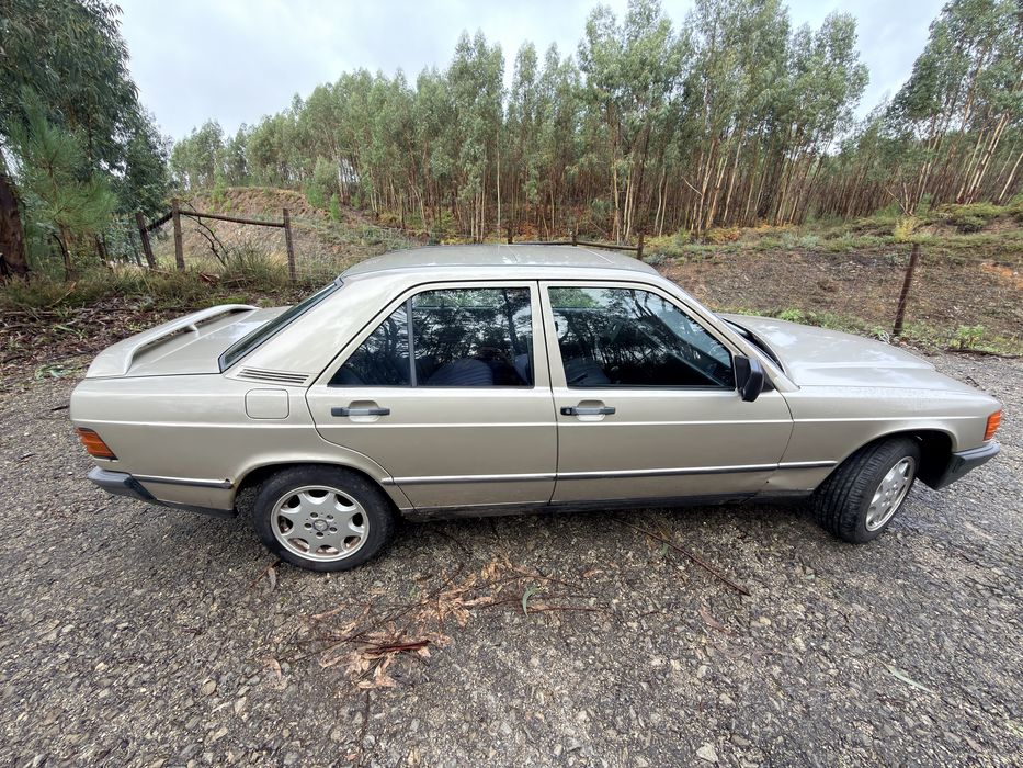 Mercedes 190D 2.5