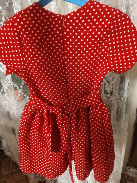 Сукня для дівчинки. Плаття