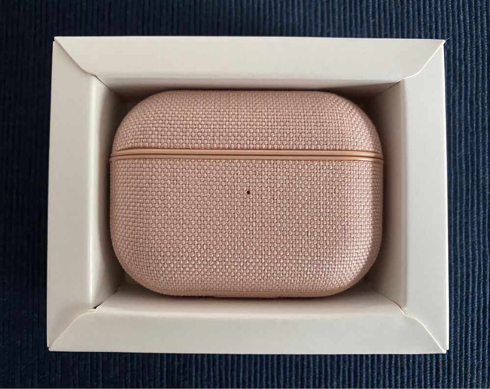 Etui case nowe Incase z materiału Woolenex do słuchawek AirPods Pro