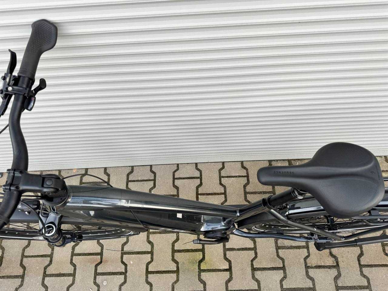Nowy Cube Kathmandu Hybrid Exc 750 Trapeze Black