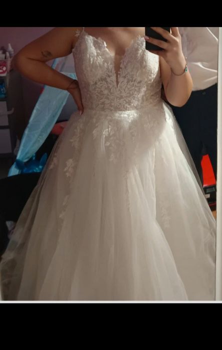 Biała Suknia Ślubna