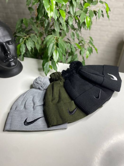 Мужская зимняя шапка NIKE с флисом теплая с помпоном с подворотом S-XL