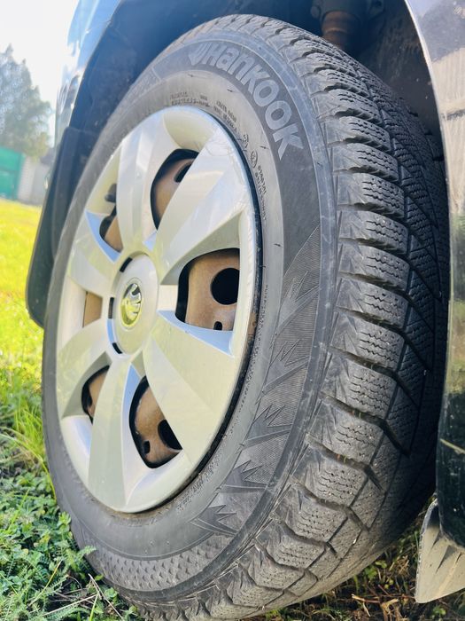 Диски с резиной и колпаками 5-100 r 15 , 185/65