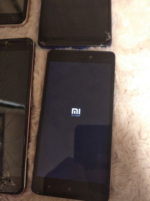 Продам все телефоны рабочие и нерабочие