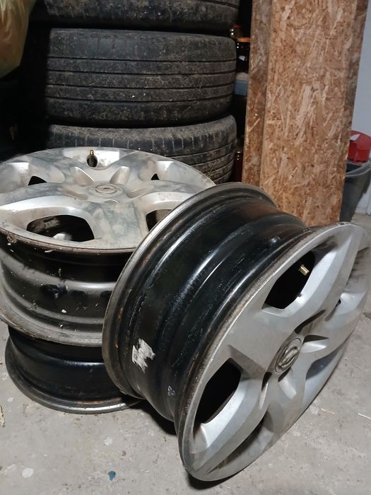 Sprzedam Felgi stalowe Opel Zafira
