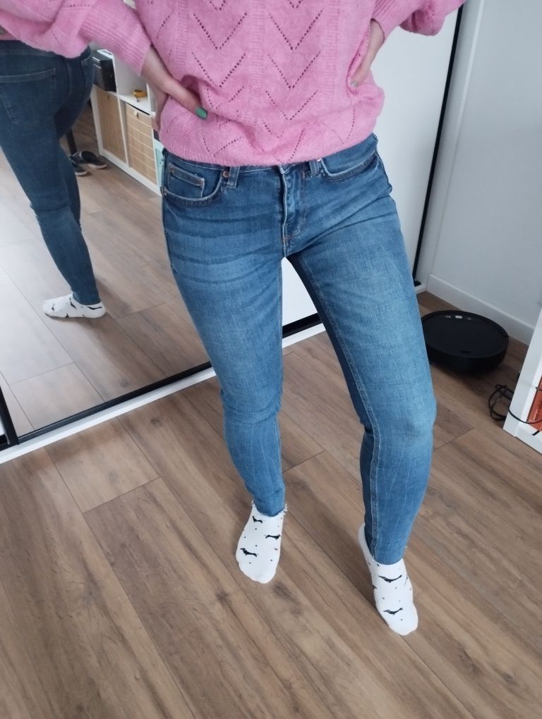 Spodnie damskie,niebieskie jeansy klasyczne skinny ZARA, 34 XS dopasow