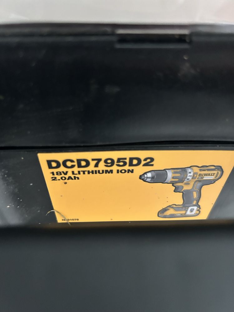 Wiertarka - Wkrętarka DeWalt DCD795D2 + 2 akum 18V + walizka + ładowar