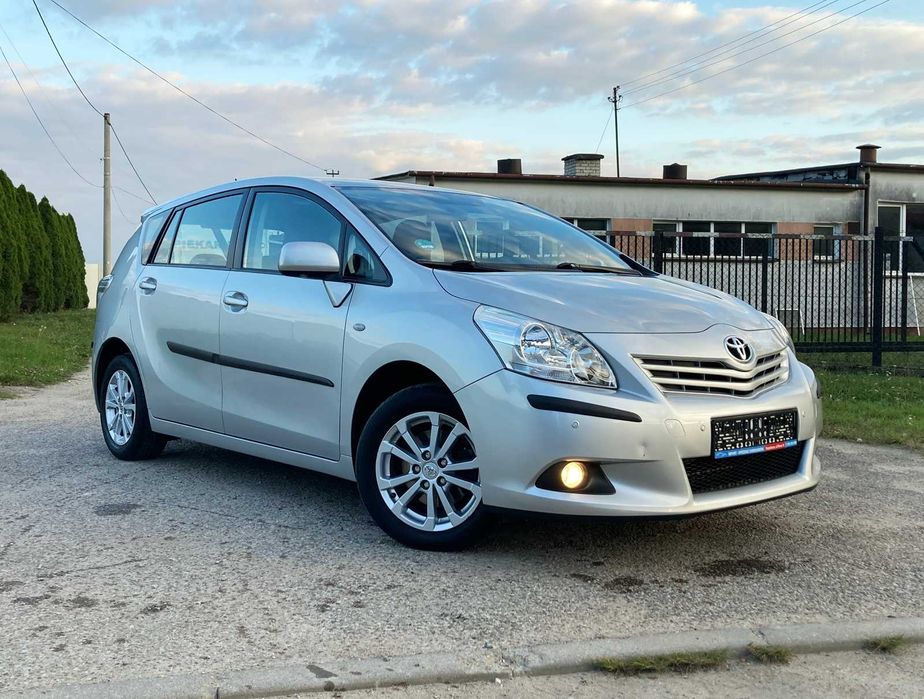TOYOTA VERSO* 1.8 147KM* 10.2011r* 147.457km!! SERWIS*KAMERA*NAVI*