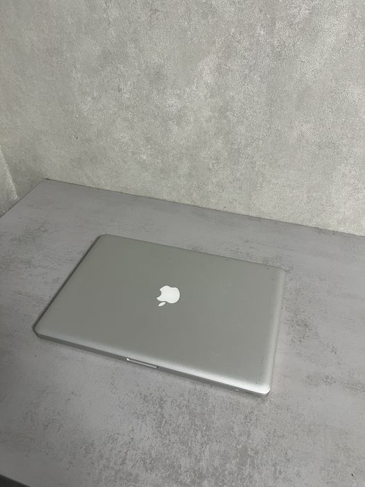 MacBook Pro 15” (A1286 / MacBookPro6,2)