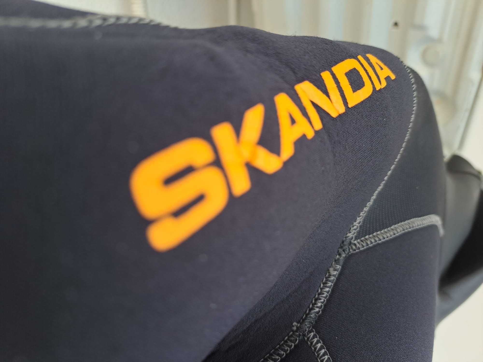 Fato de mergulho SEAC SUB, SKANDIA