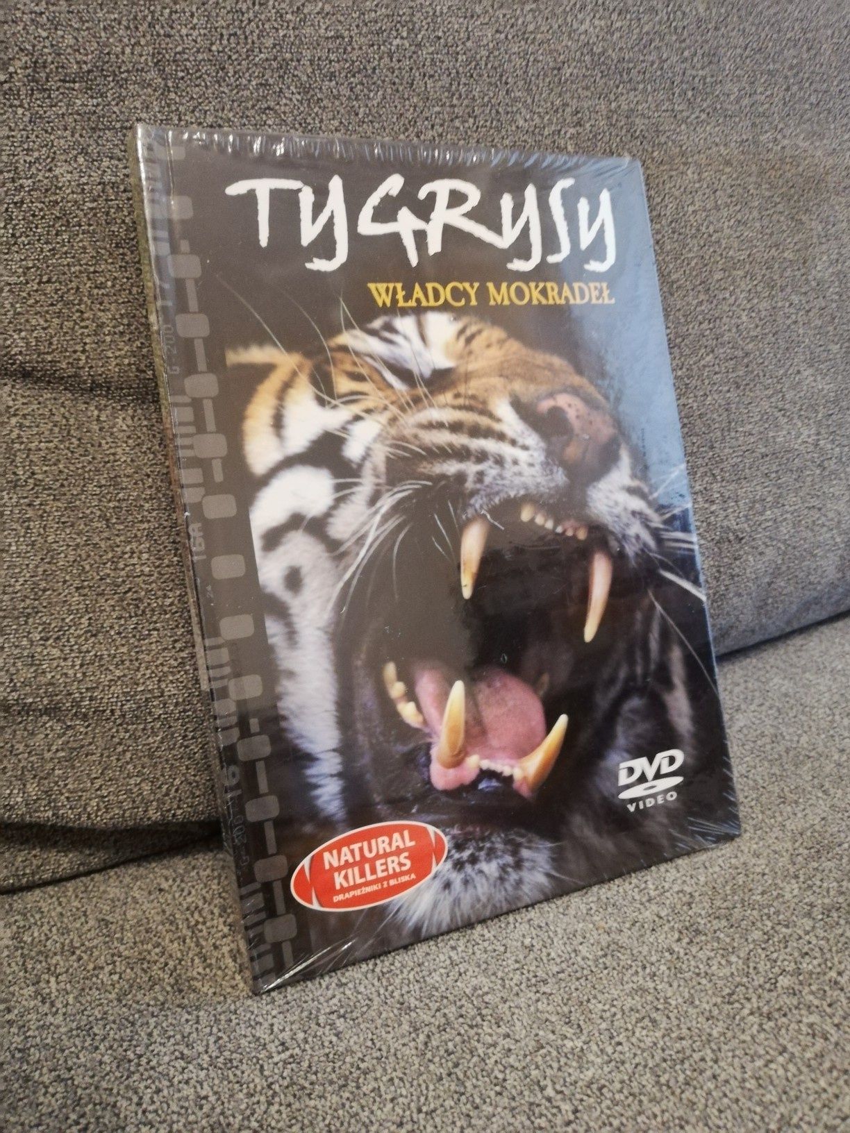 Tygrysy Władcy mokradeł DVD książka z filmem nówka w folii