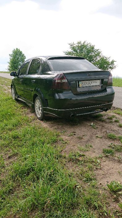 Chevrolet Aveo 2006, газ/бензин, тюнинг, ухоженный.