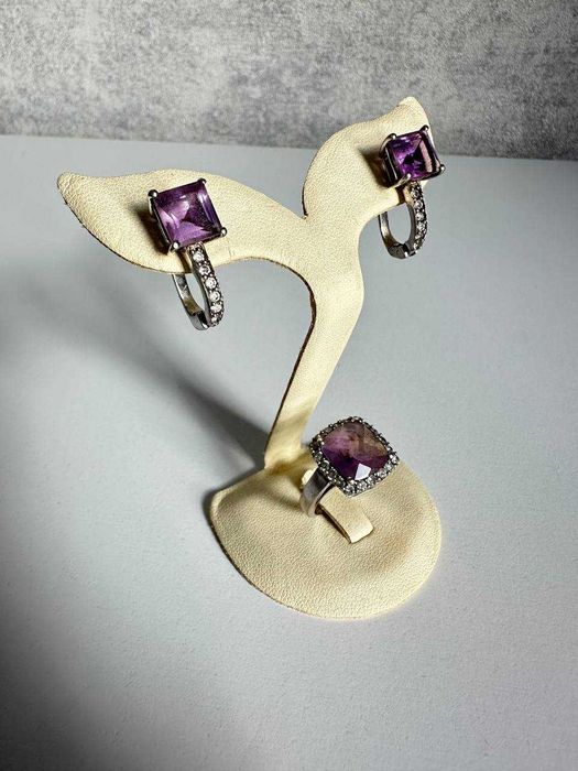 Продам серебряный комплект 925 проба