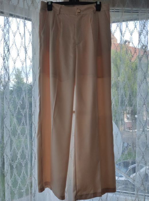 Брючний костюм  атлас