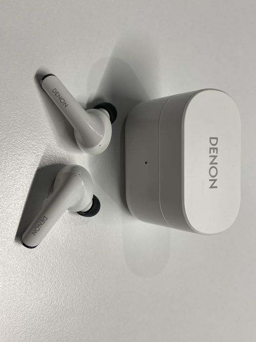 Słuchawki dokanałowe DENON AH-C830NCW