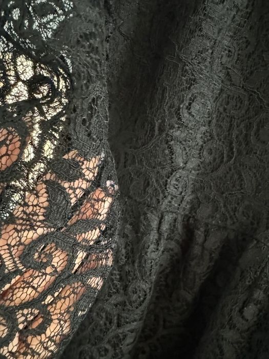 Sukienka koronkowa czarna