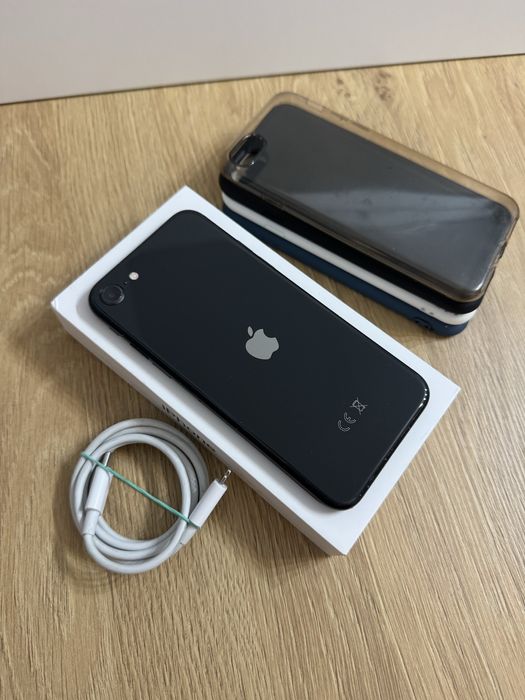 IPhone SE 2020 Czarny 64GB