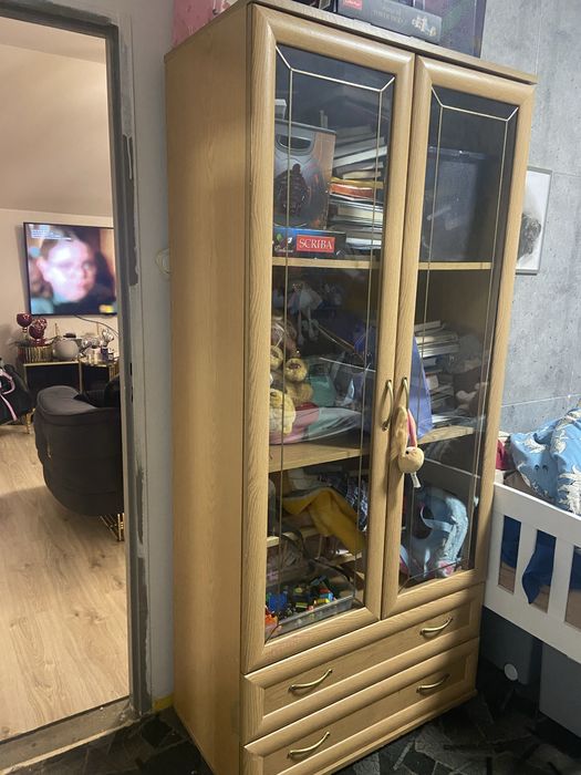 Regal witryna brazowa