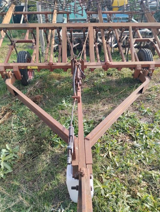 Продам Культиватор