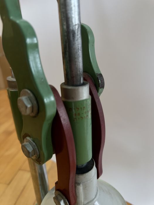 Wyciskarka do granatów i soków izraelskiej firmy Zakseberg