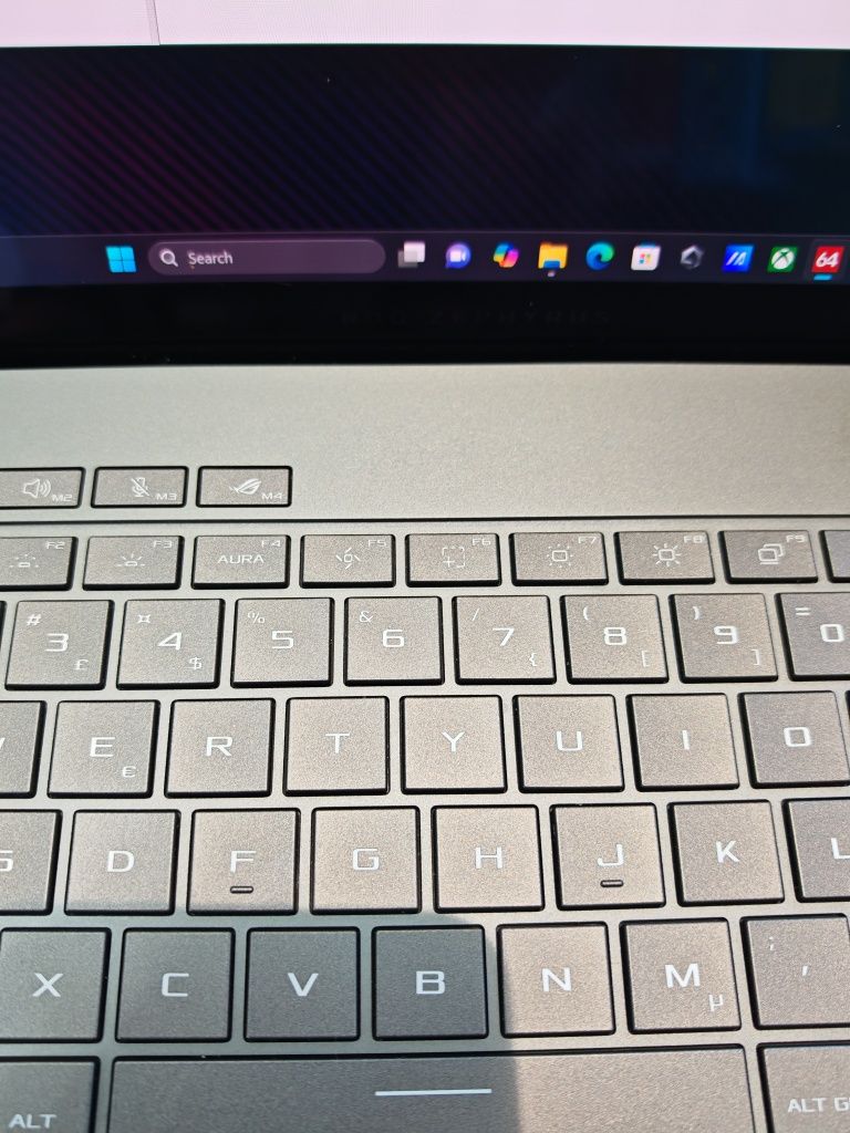 Ігровий ASUS ROG Zephyrus G16 16" 240Hz/ Ultra 7 155H/16GB/1TB/RTX4070