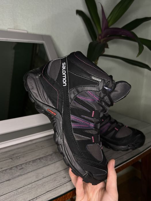 Salomon Mudstone 2 GTX  Женские трекинговые-туристические ботинки