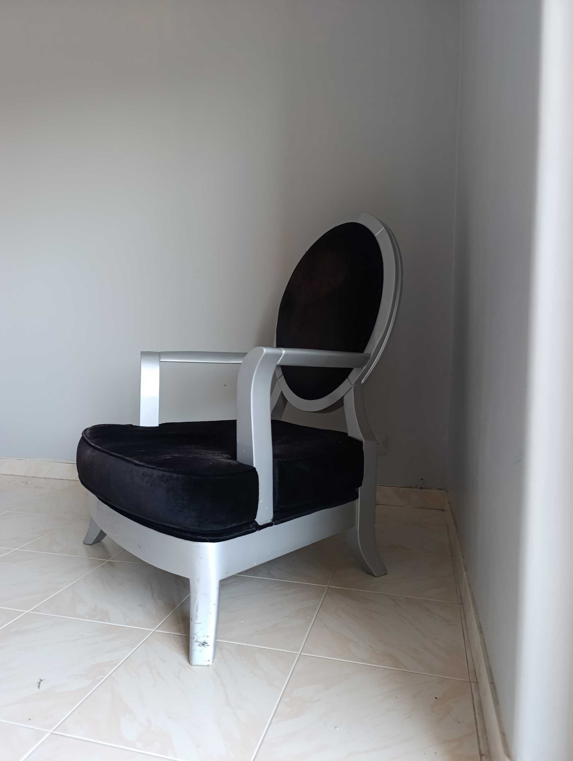 Vendo poltrona em boas condições