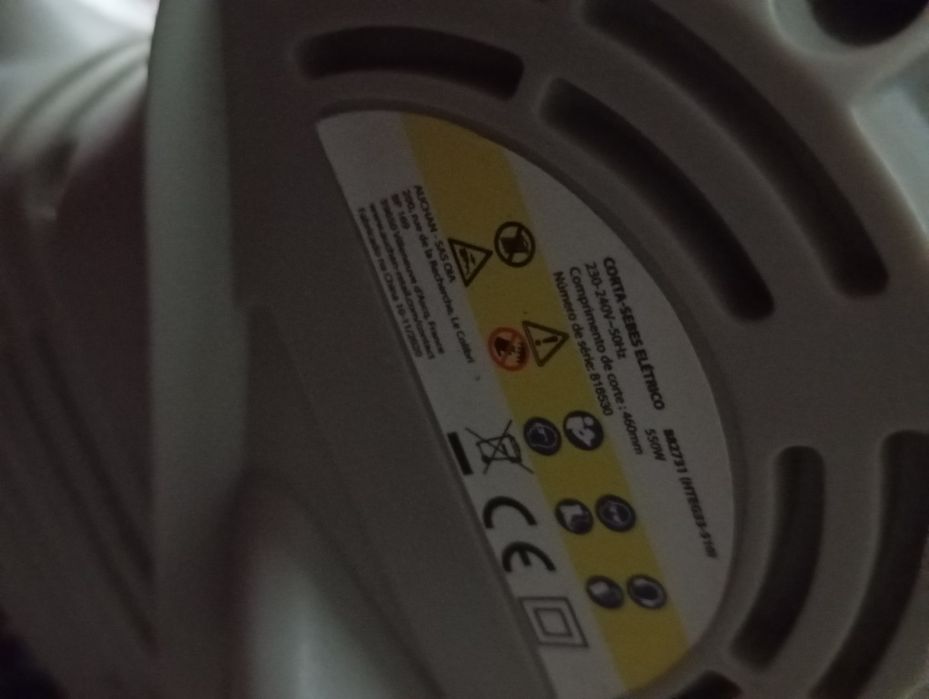 Corta arbustos semi novo