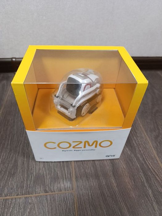 Робот Anki Cozmo Robot Анкі Козмо