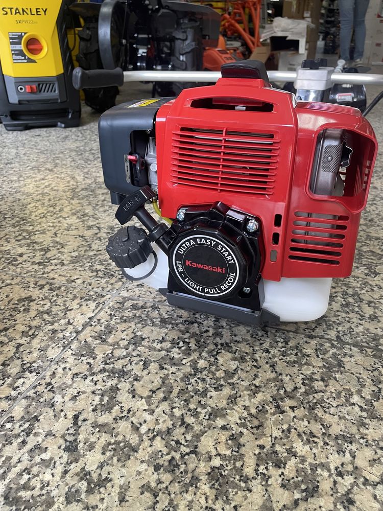 ROÇADORA KAWASAKI TJ53E PROFISSIONAL ANTIVIBRAÇÃO