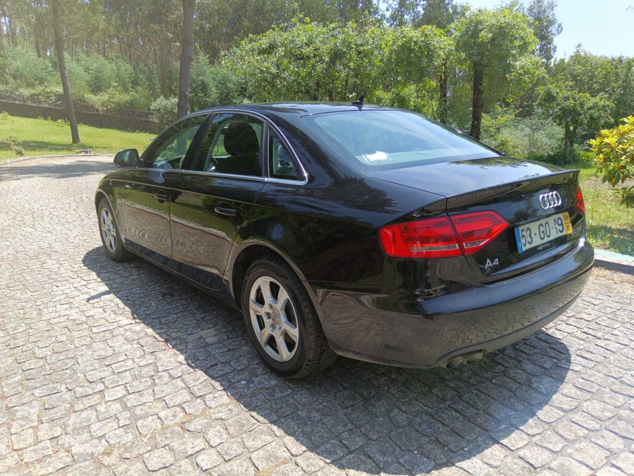 AUDI A4 2.0 Exclusive