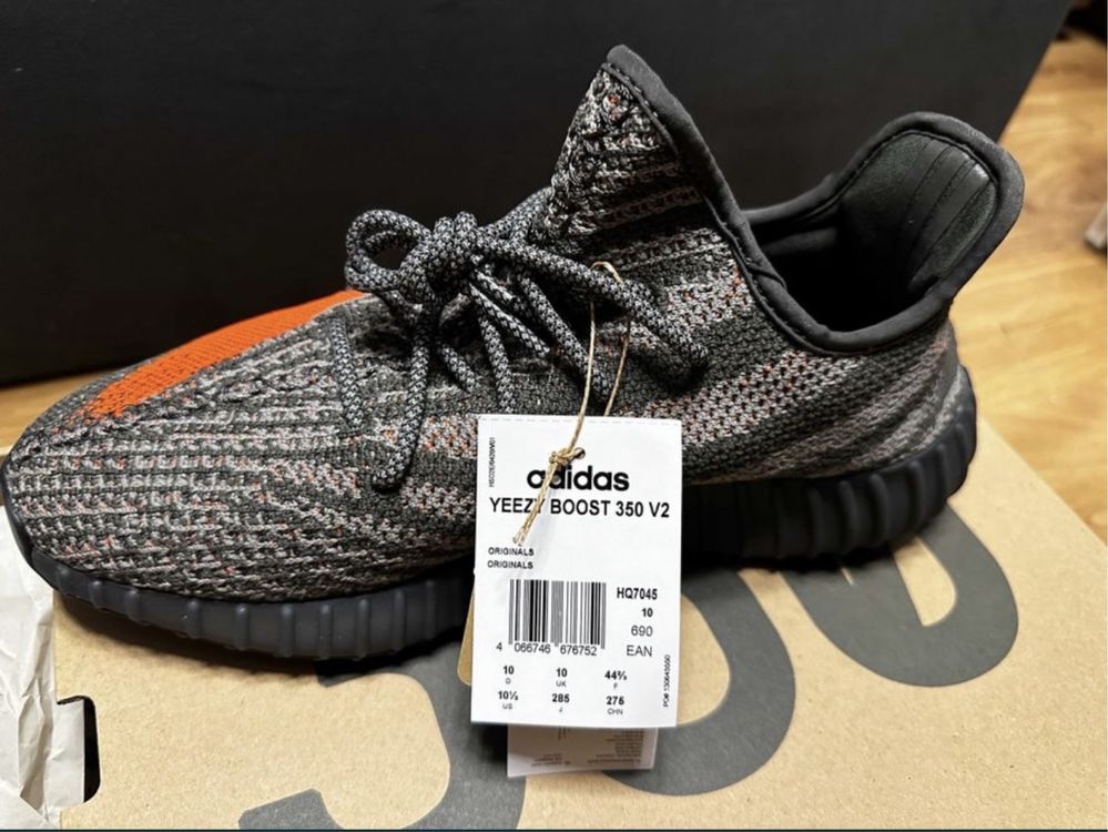 Yeezy 350 V2 Carbon Beluga