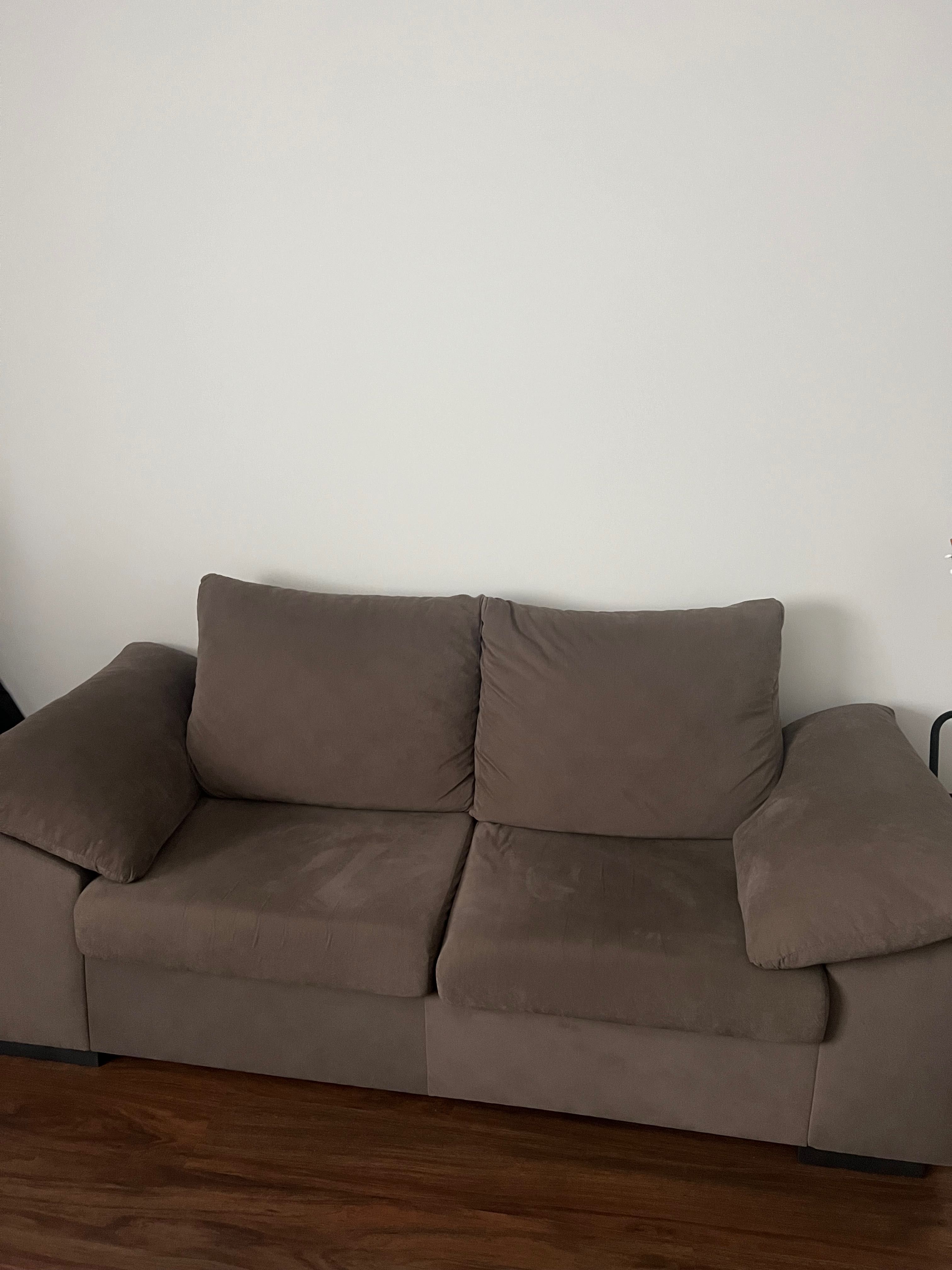 Sofá dois lugares