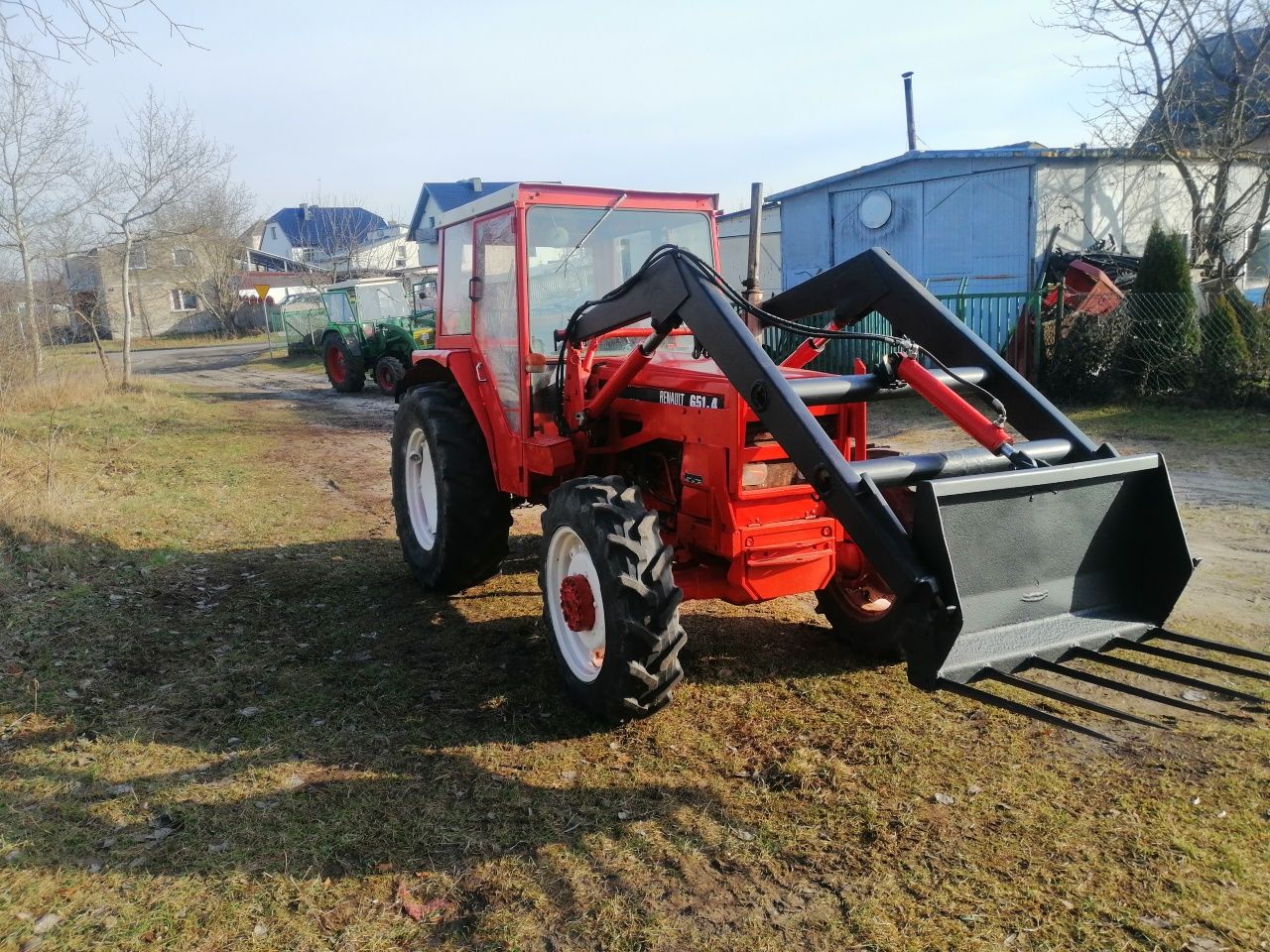 Traktor ciagnik rolniczy renault 651-4 4x4