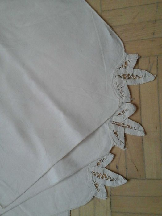 komplet (4 sztuki)  ozdobnych płóciennych serwetek