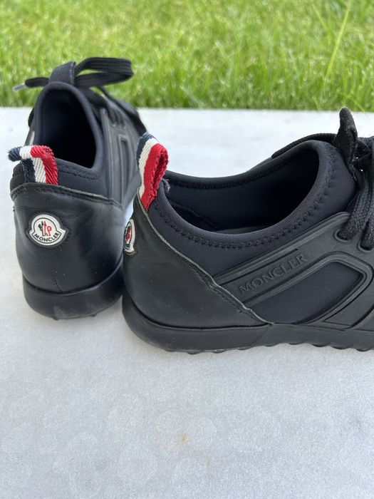Sapatilhas Moncler pretas 34